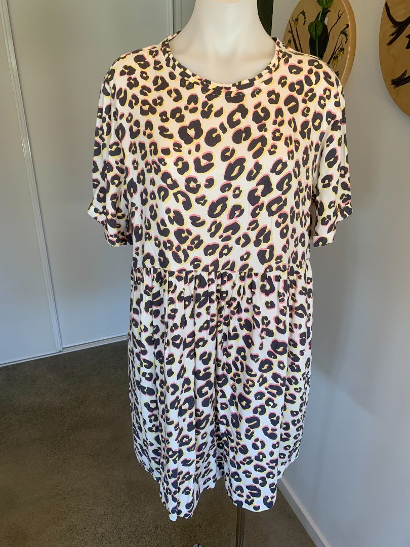 BNWT Animal print Brakeburn Dress/Tunic, 8