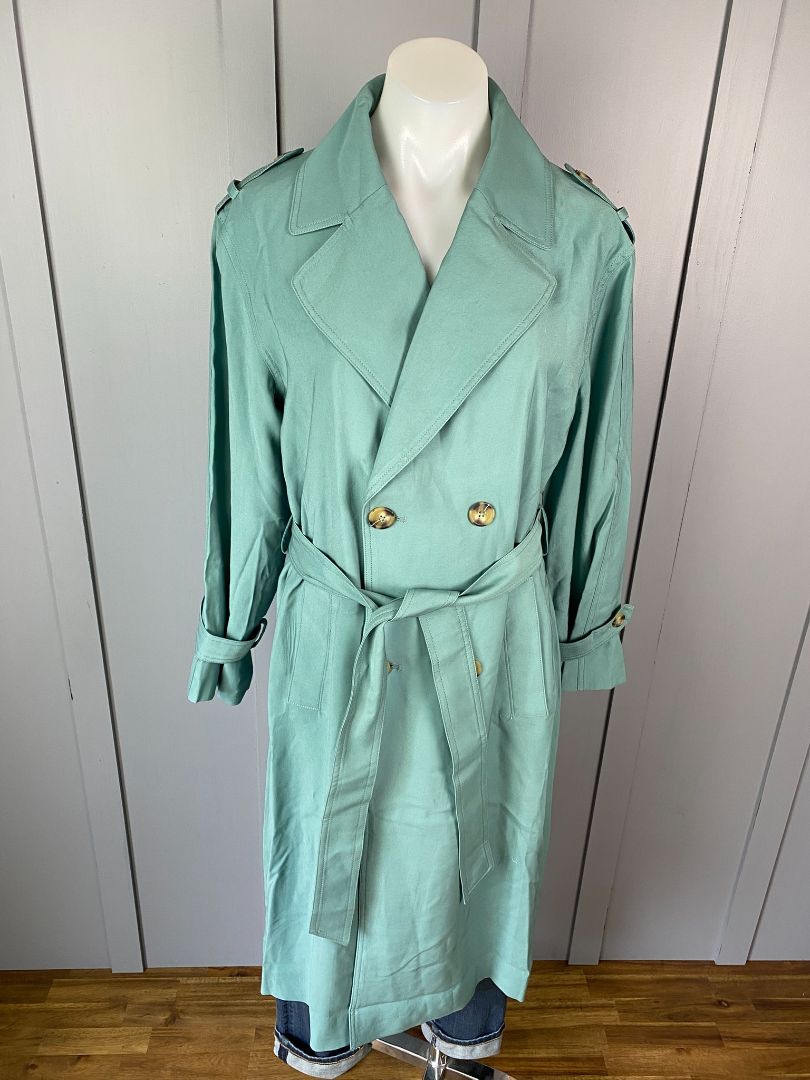 BNWT Green Foxwood Trench, S