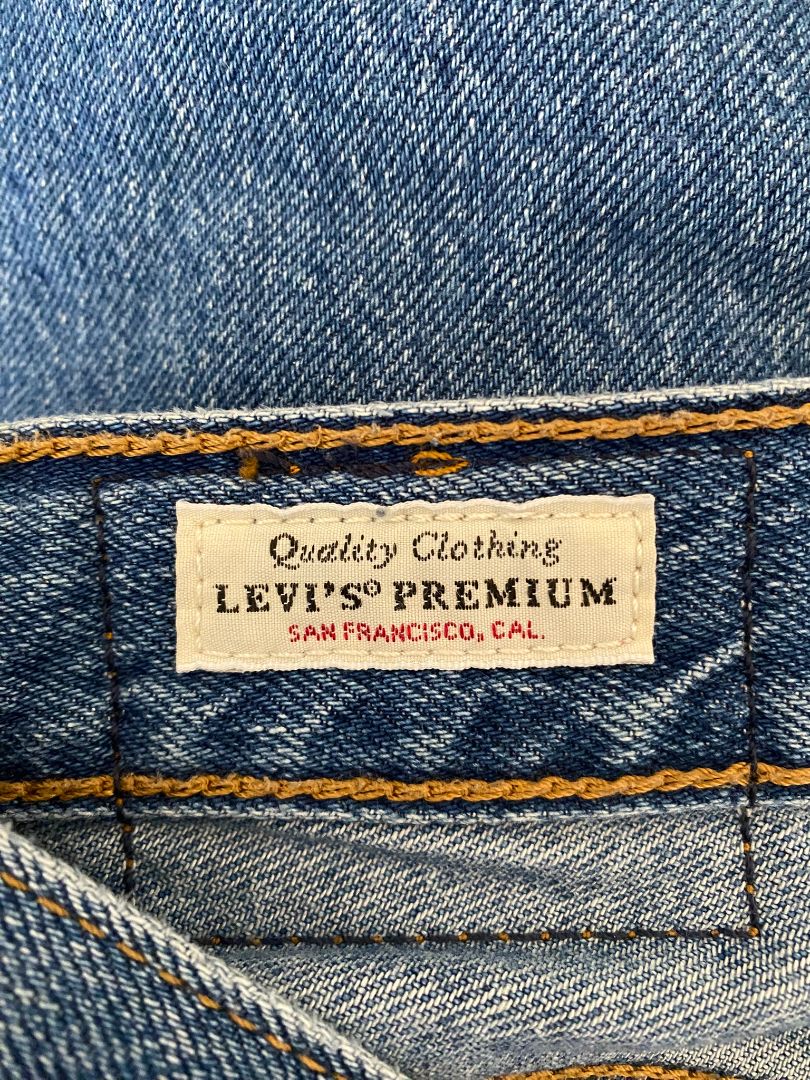 Blue Levis Jeans, 32