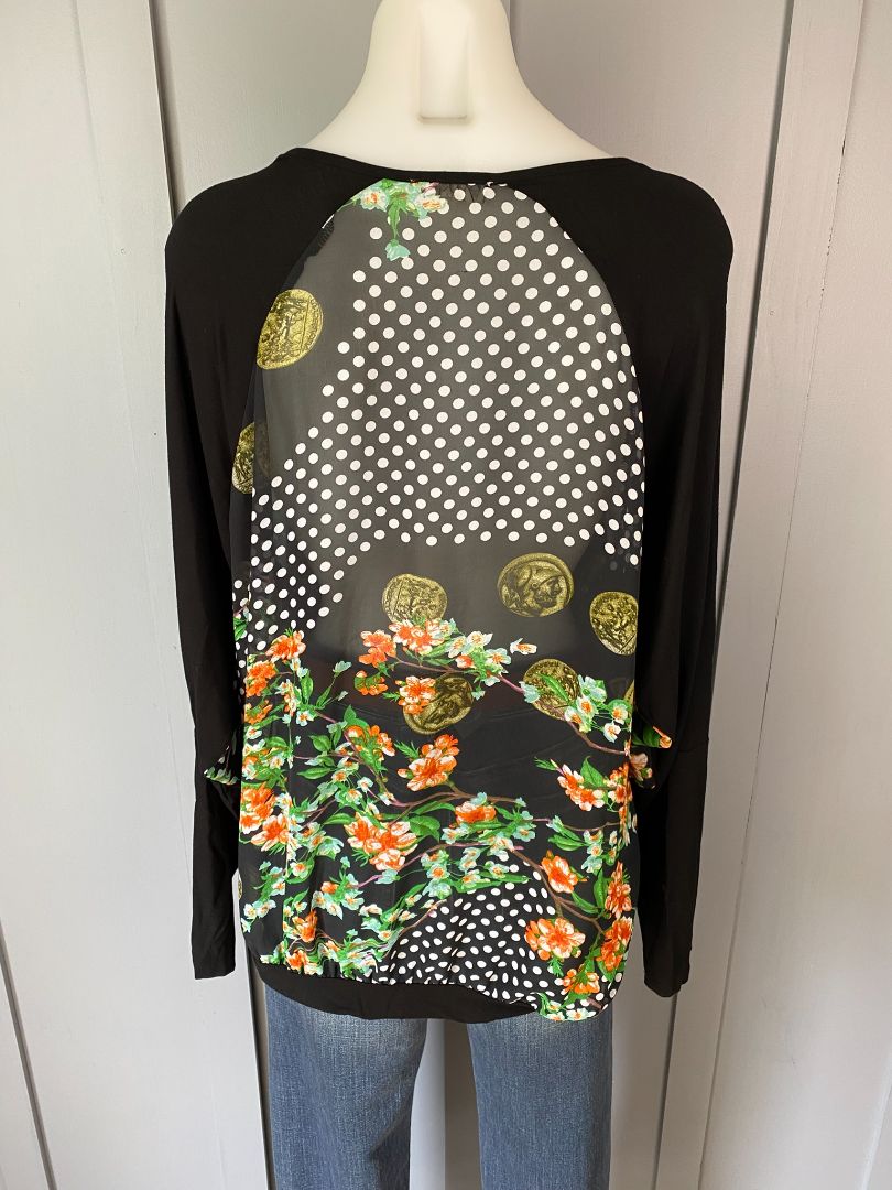 Black & Floral Ketz Ke Top, 16