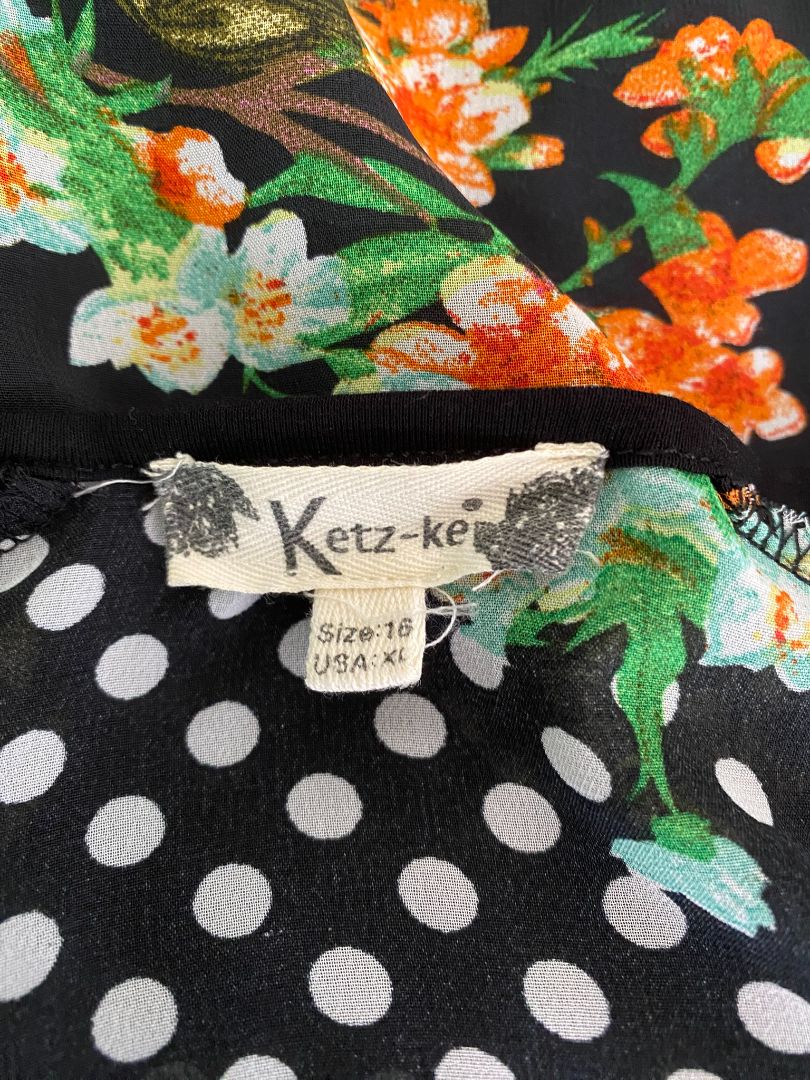 Black & Floral Ketz Ke Top, 16