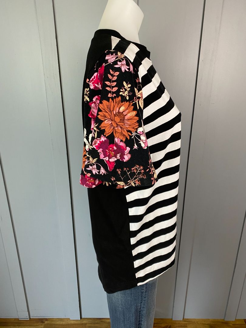 Black & White stripe & Floral Hazel May Top, XS