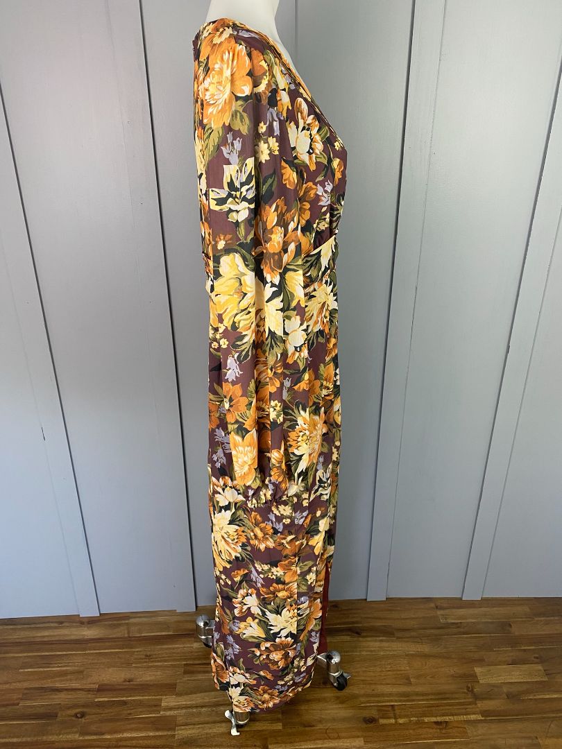 BNWT Autumn floral Showpo Dress, 14