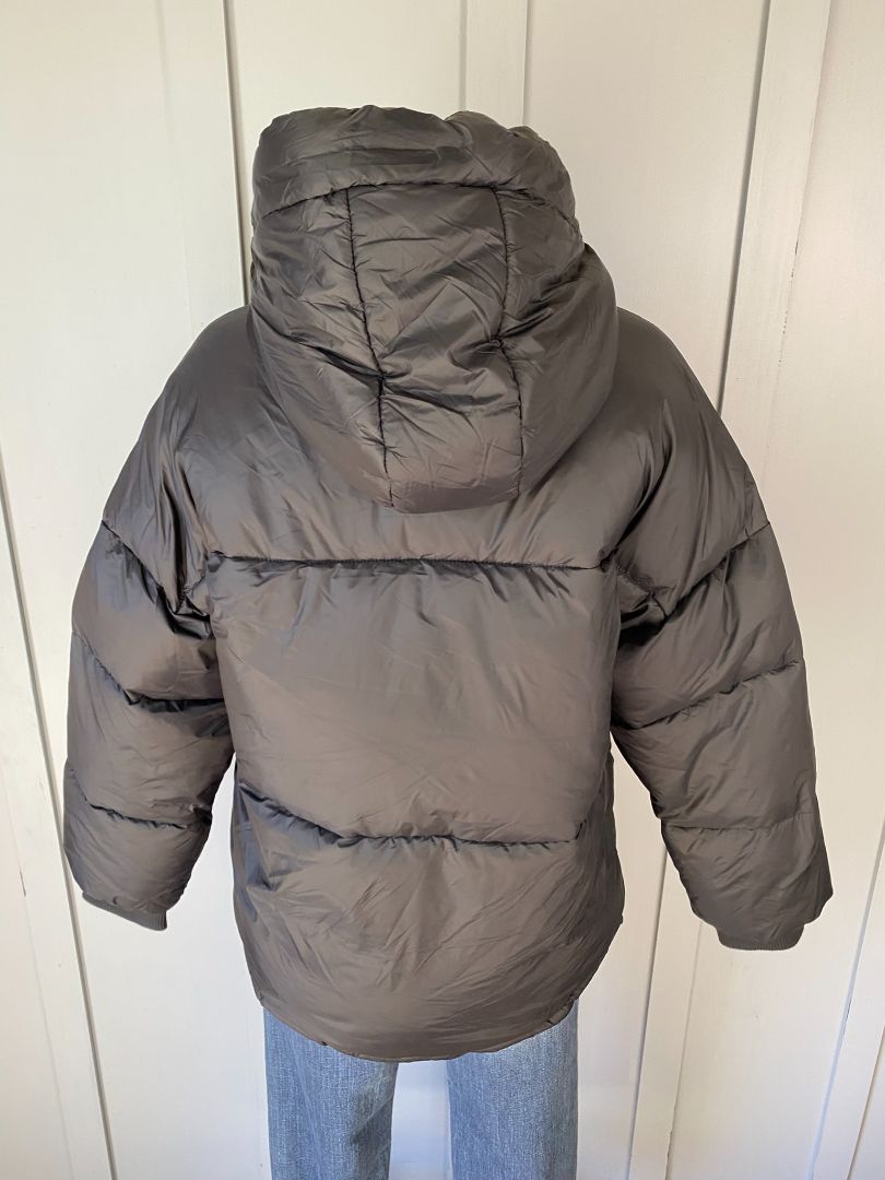 BNWT Black Decjuba D-LUX Puffer Jacket, XS