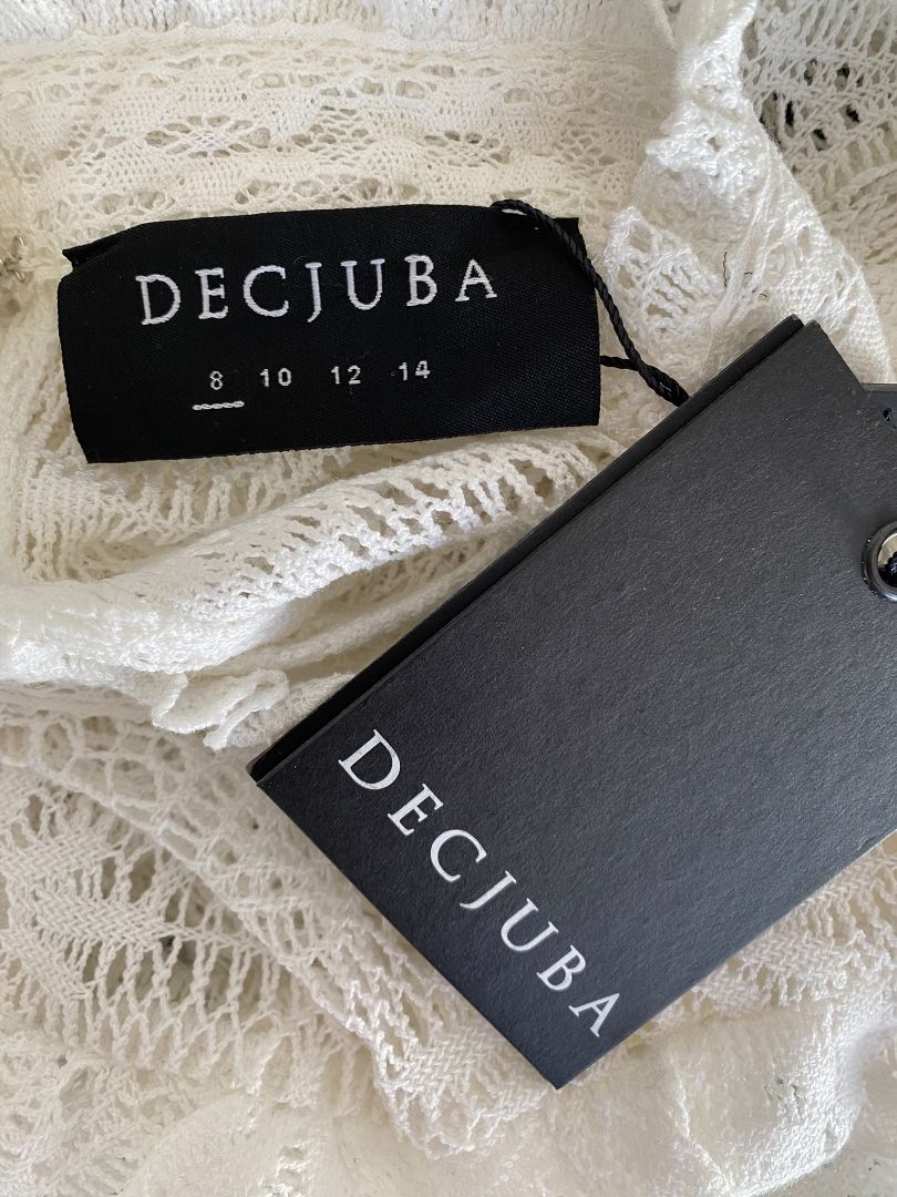 BNWT White Decjuba Top, 8