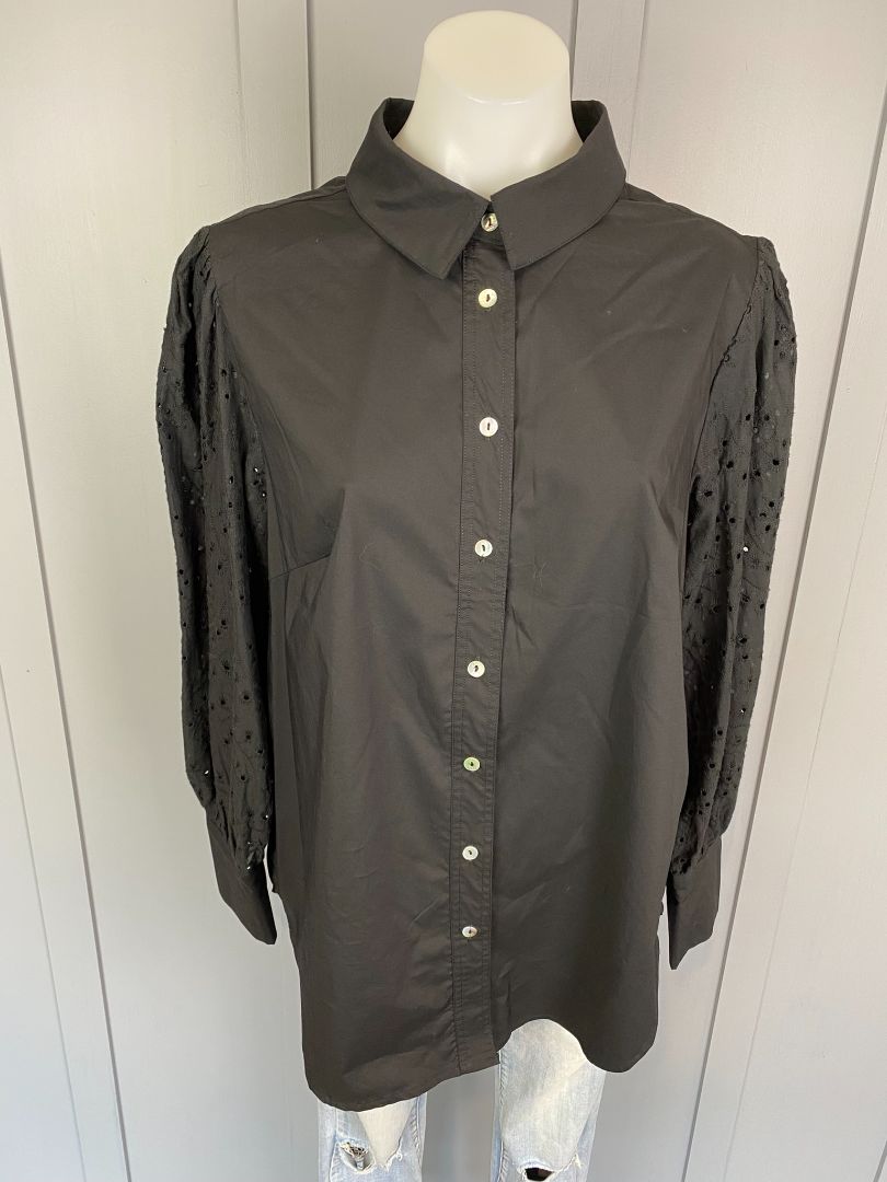 BNWT Black Lemon Tree Shirt, 14, 16, 18