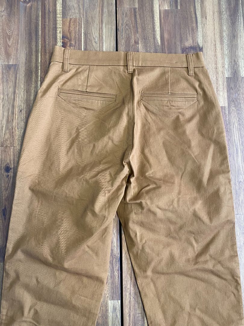 BNWT Tan Knewe Pants/Shorts, 8