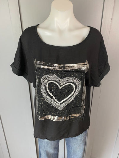 Black Momento Tee, M
