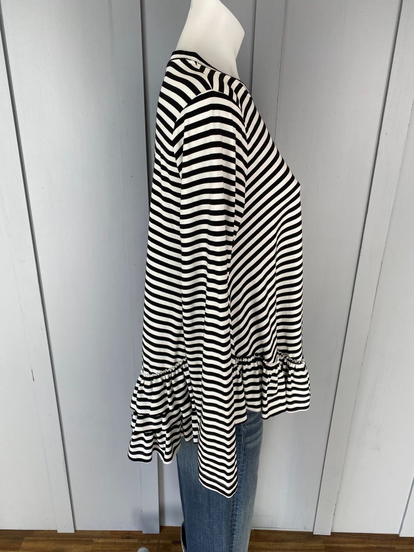 Black & White stripe Clarity by Threadz Top, XS