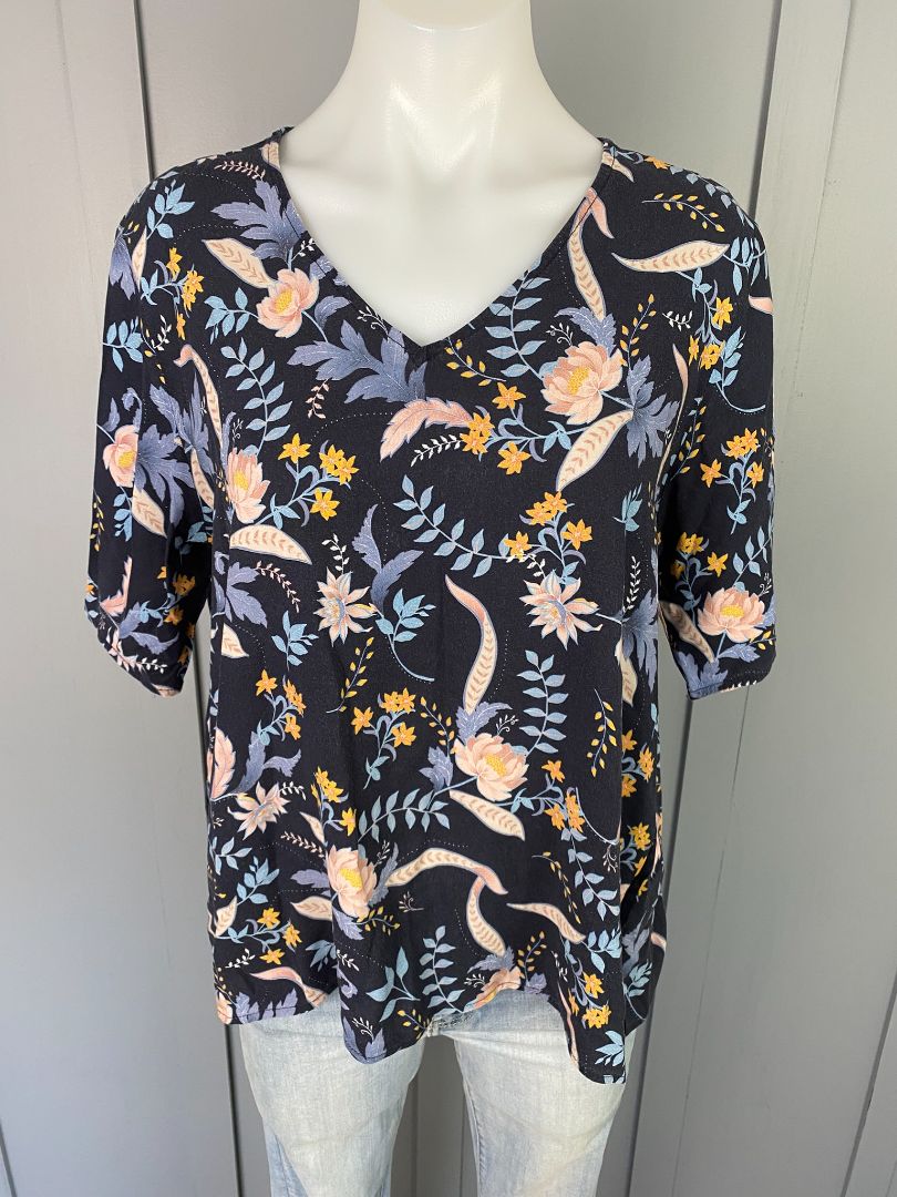 Navy Floral Vassalli Tops, 14