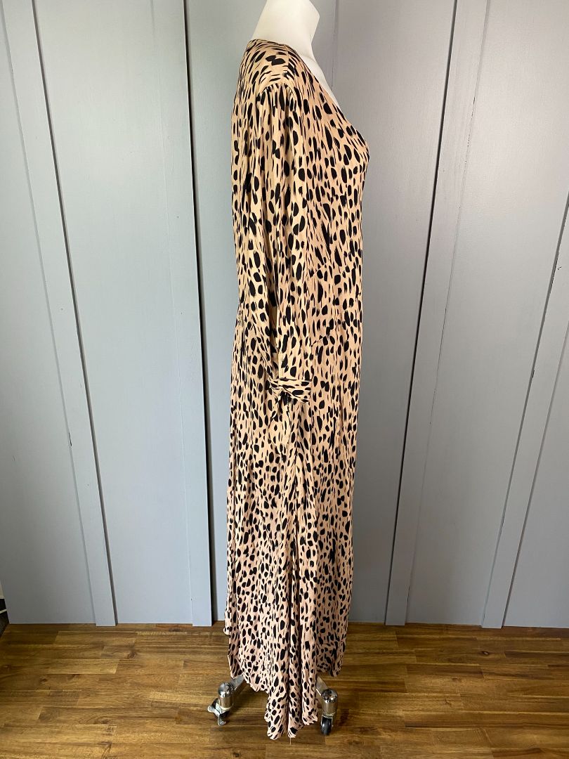 BNWT Latte print Lemon Tree Dress, 20