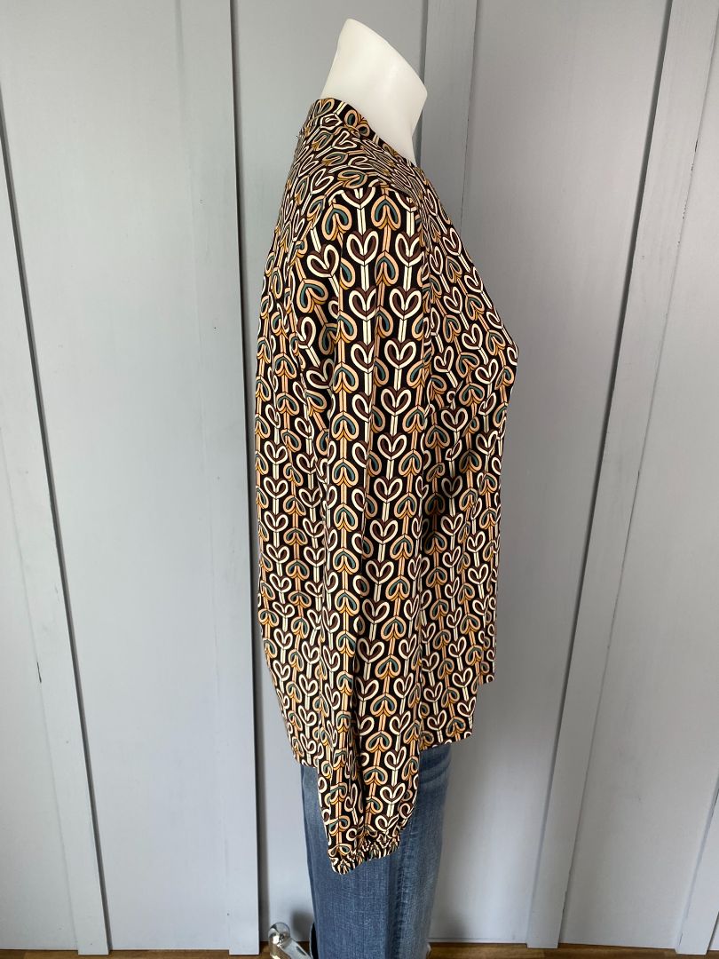 BNWT Browns print Lemon Tree Tops, S