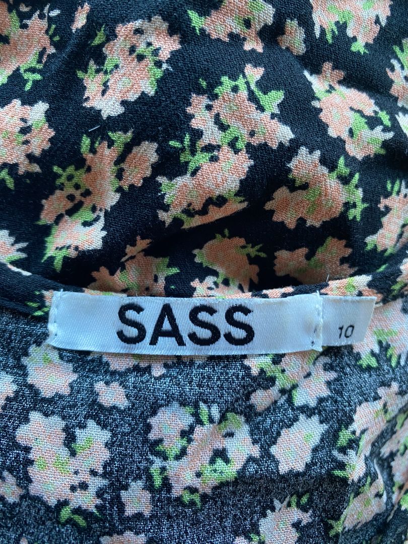 Black floral Sass Tops, 10