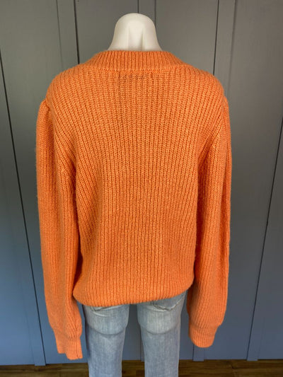 BNWT Peach Seeking Lola Jumper, L