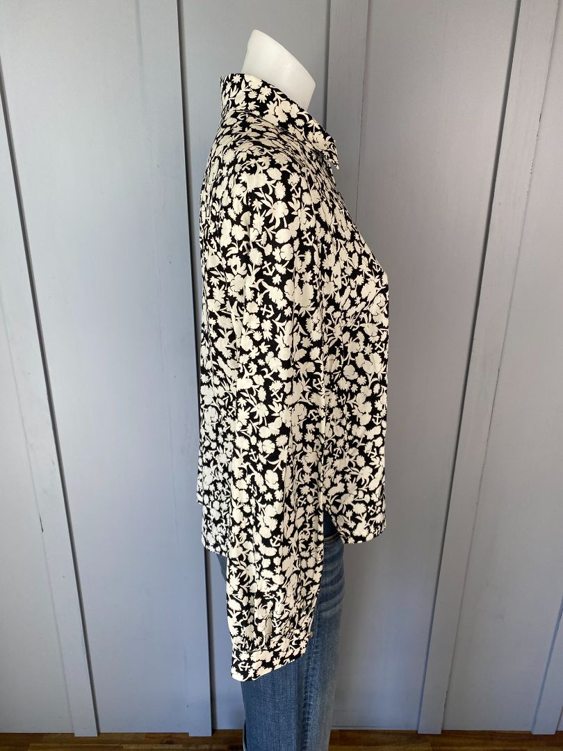 Black & White Scotch & Soda Tops, 12