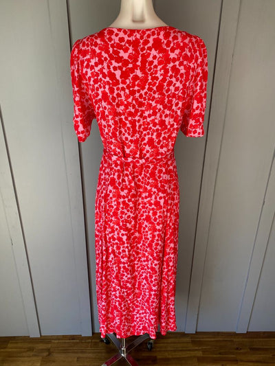 Pink & Red Whistle Dress, 16