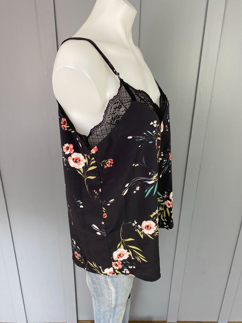 Black floral Drama the label Singlet, 12