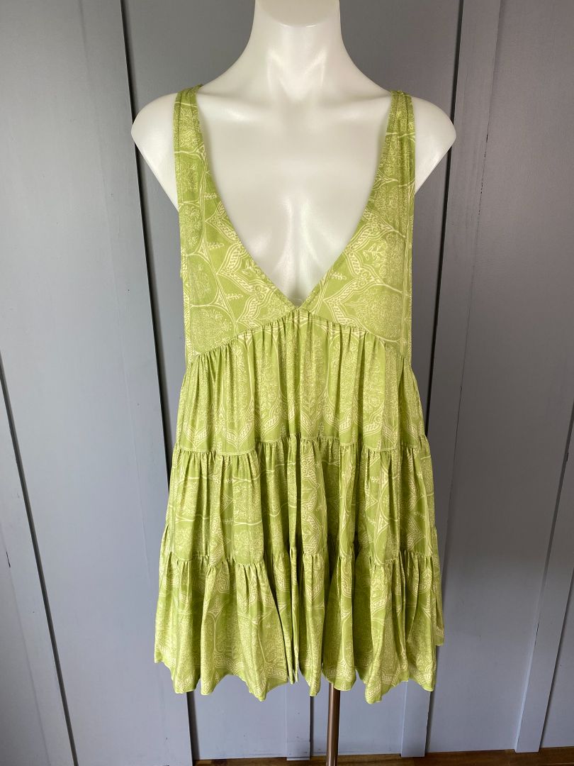 Green Tigerlilly Dress, 10