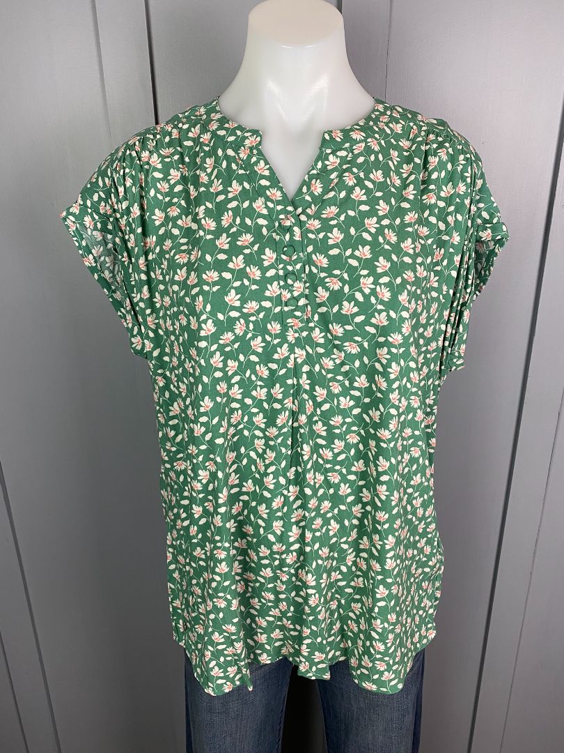 BNWT Green floral Brakeburn Tops, 12