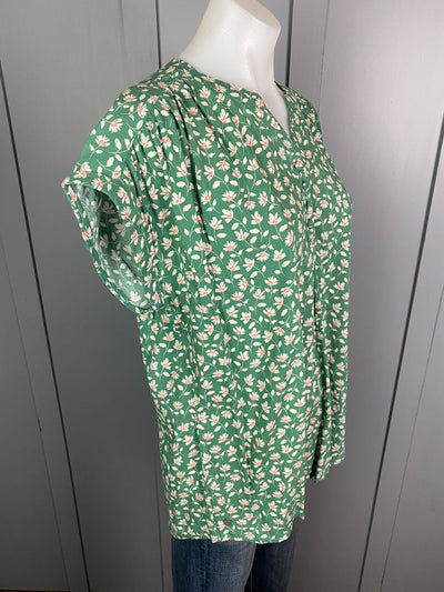 BNWT Green floral Brakeburn Tops, 12