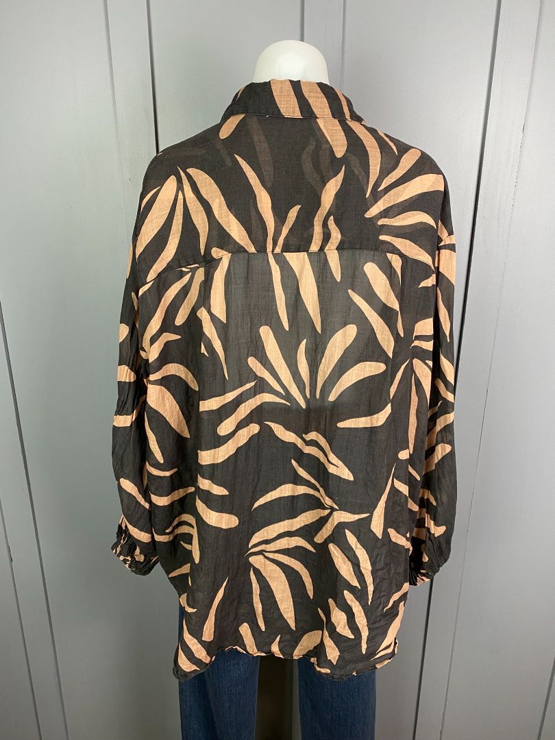 Caramello print by CW Shirt/Blouse, M/L