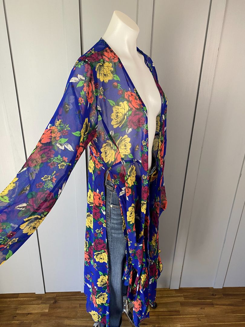 Blue floral The Carpenters Daughter Kimono, 12/14