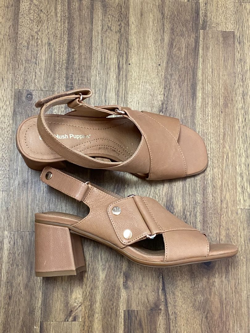 Tan Hush Puppies Shoes, 7