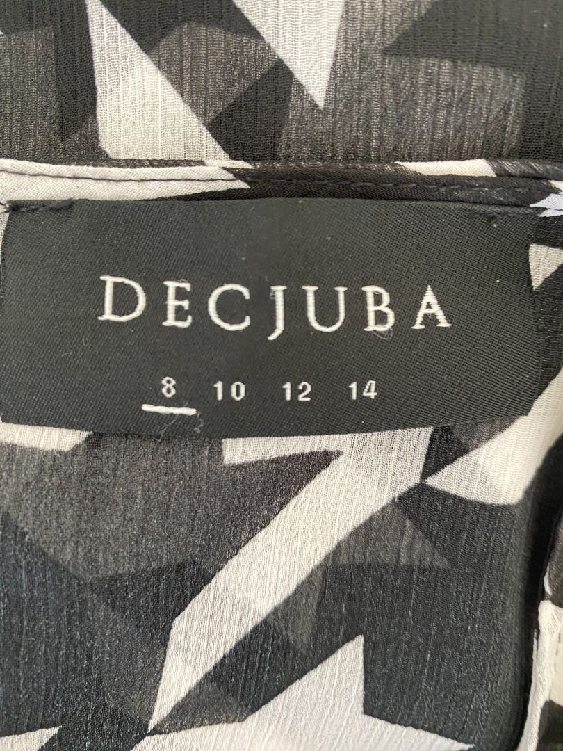 Black & White Decjuba Tops, 8