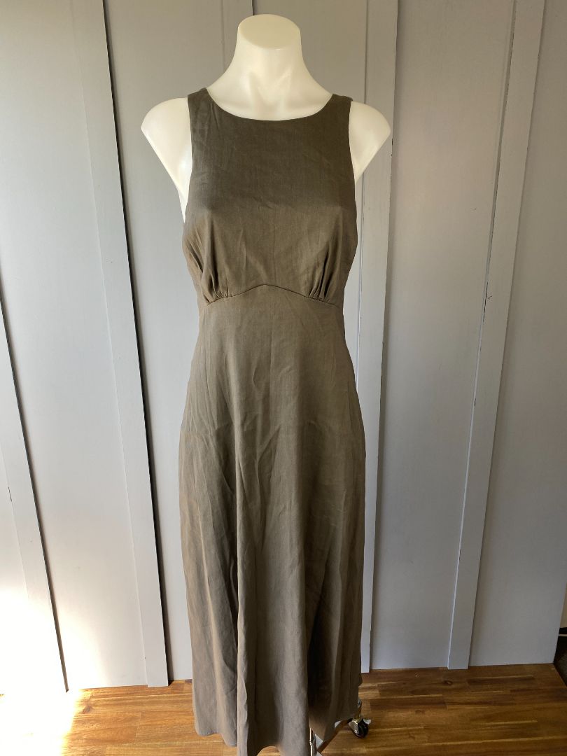 Grey Country Road Dress, 8