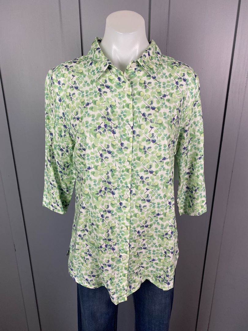 BNWT Green floral Givoni Shirt, 10