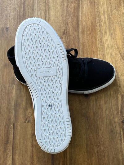 BNWT Black Witchery Shoes, 40