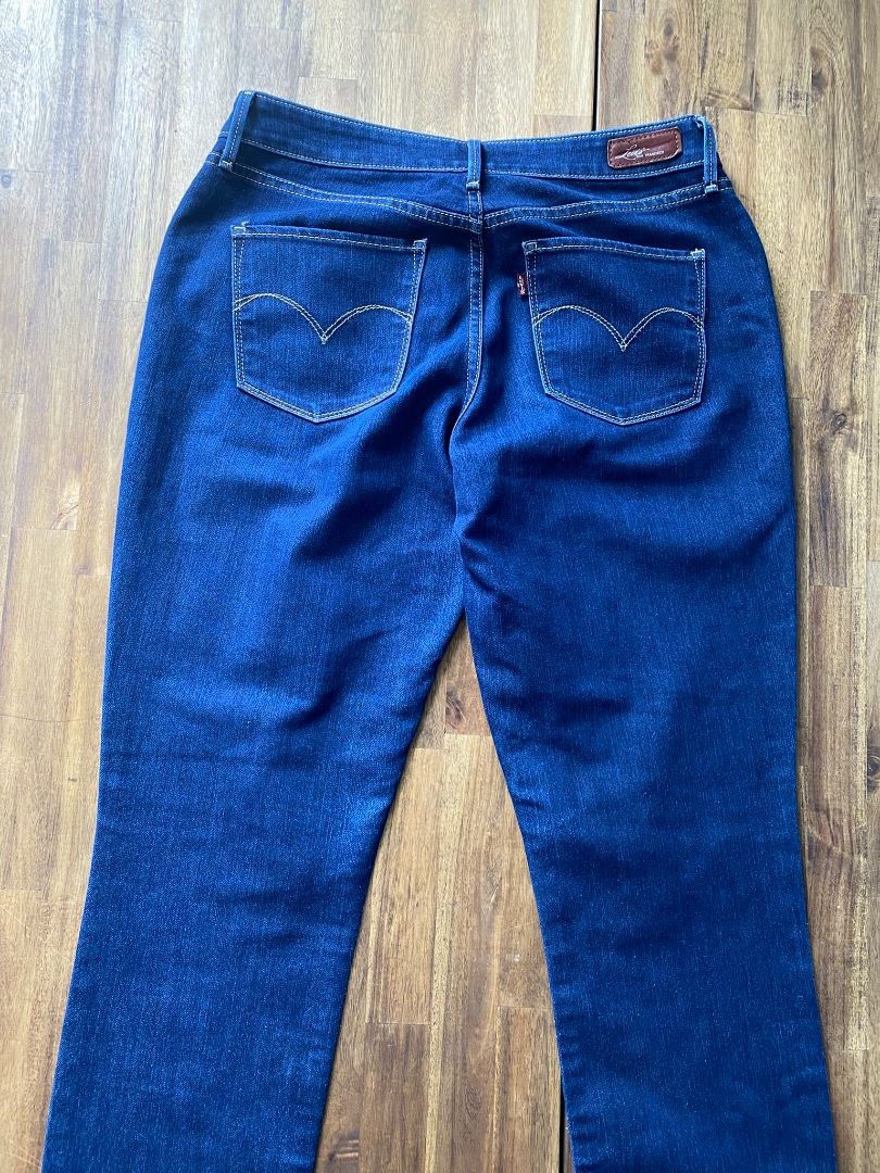 Blue Levis Jeans, 31