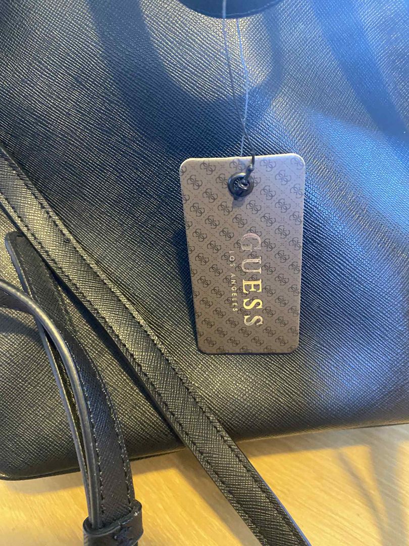 BNWT Black Guess Bags, 27cm x 23cm x 9cm