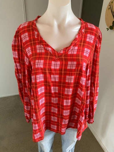 Red & Pink check Briarwood Tops, L